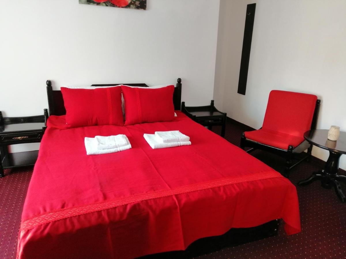 Copou Inn Iasi Eksteriør billede