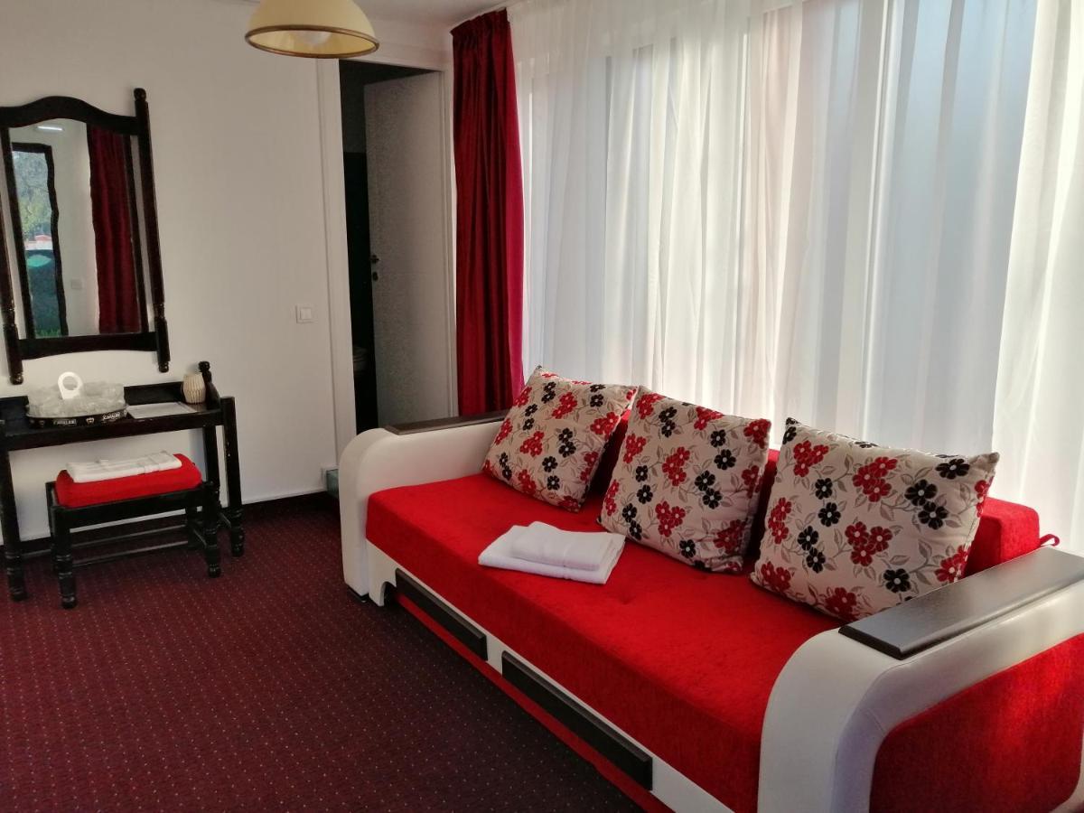 Copou Inn Iasi Eksteriør billede