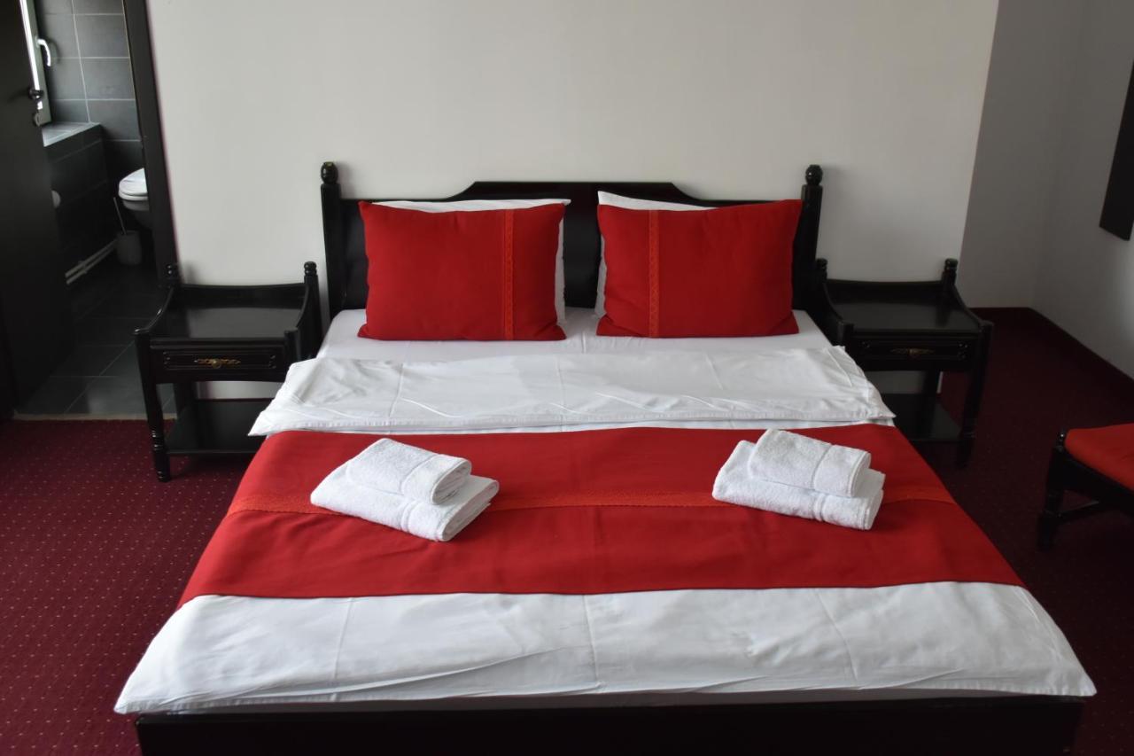Copou Inn Iasi Eksteriør billede