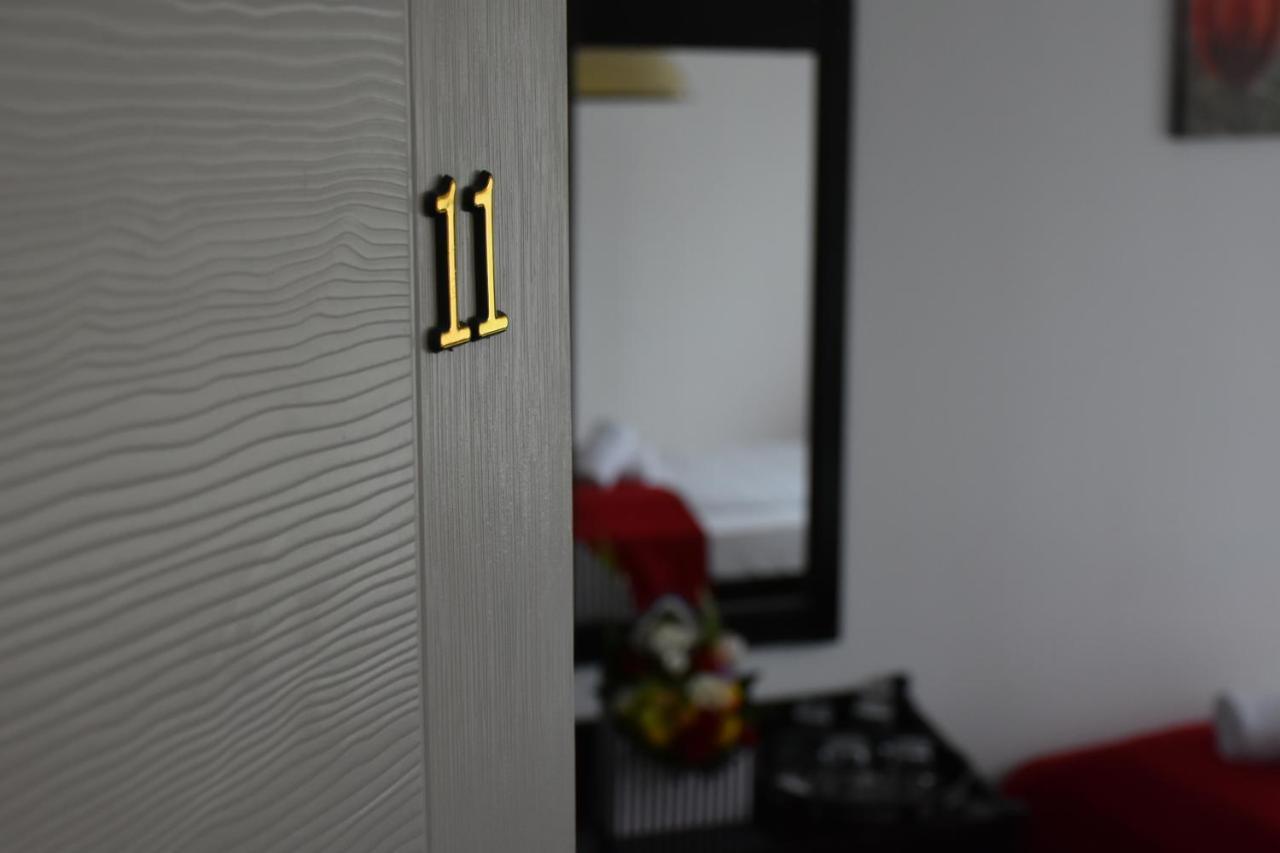 Copou Inn Iasi Eksteriør billede