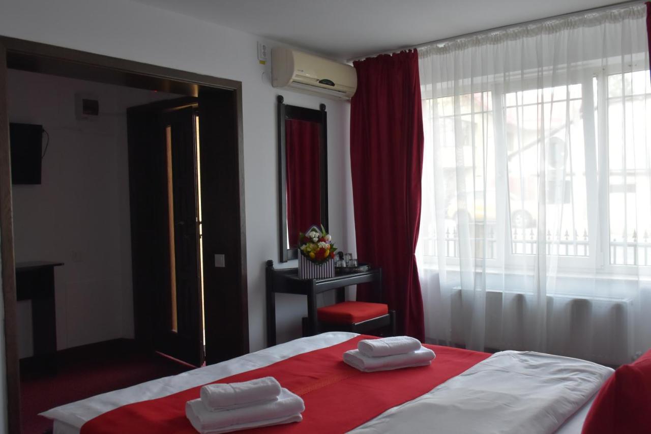 Copou Inn Iasi Eksteriør billede